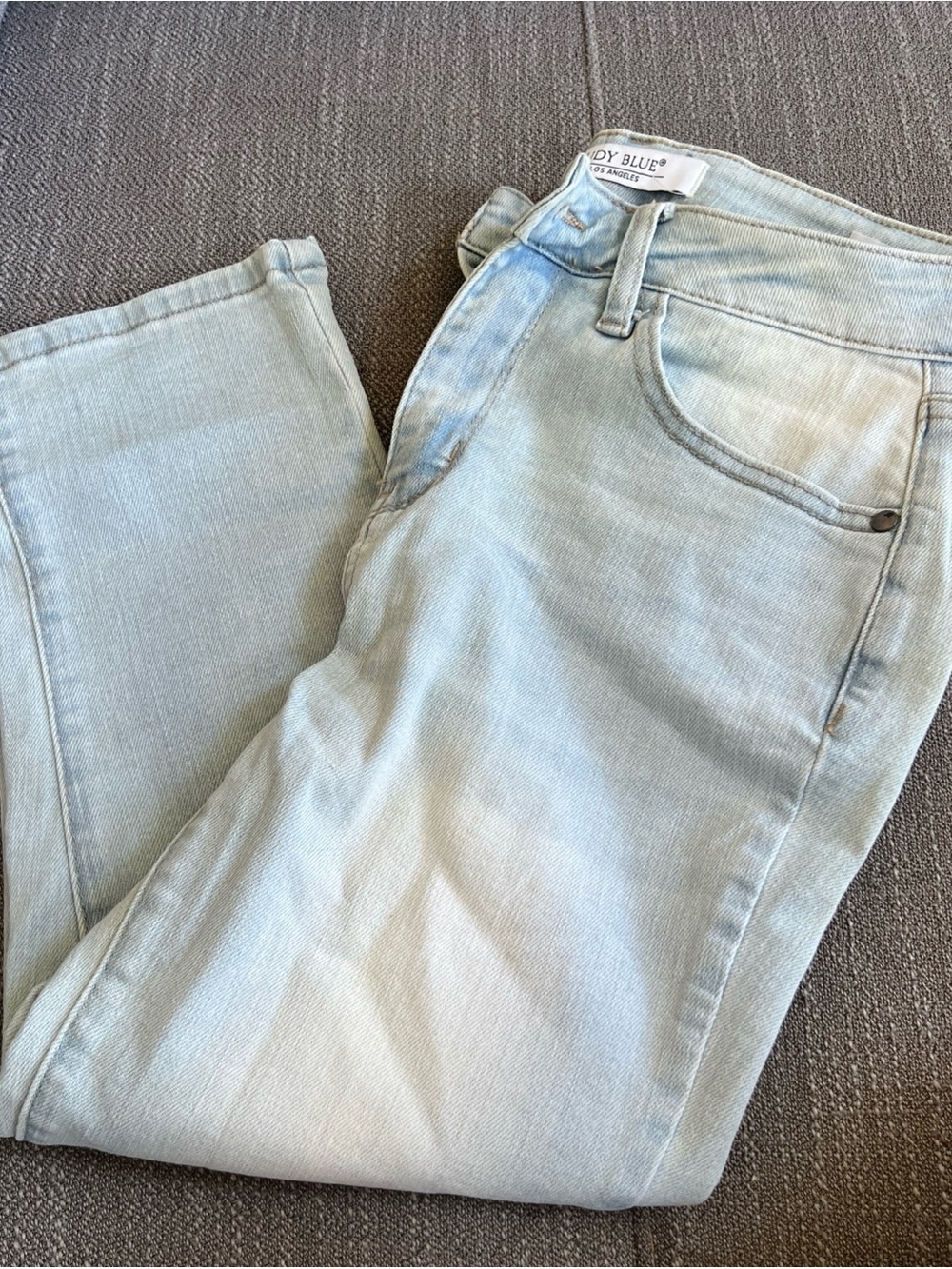 Judy Blue Light Wash Skinny Fit Capri Jeans Size 5/27 High Rise JB88240